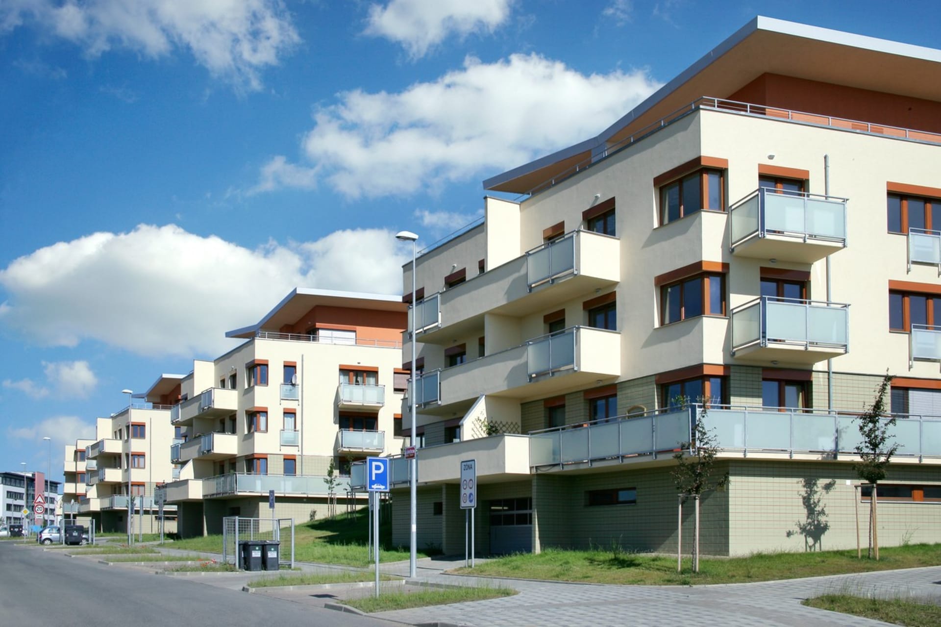 Ceny bytů letí stále vzhůru. Průměrná cena za metr čtvereční už v Praze prolomila hranici 100 tisíc korun.