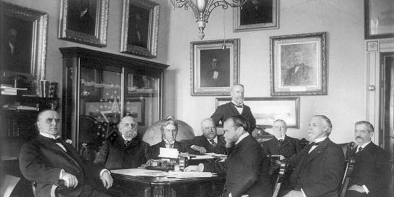 William McKinley se svým kabinetem