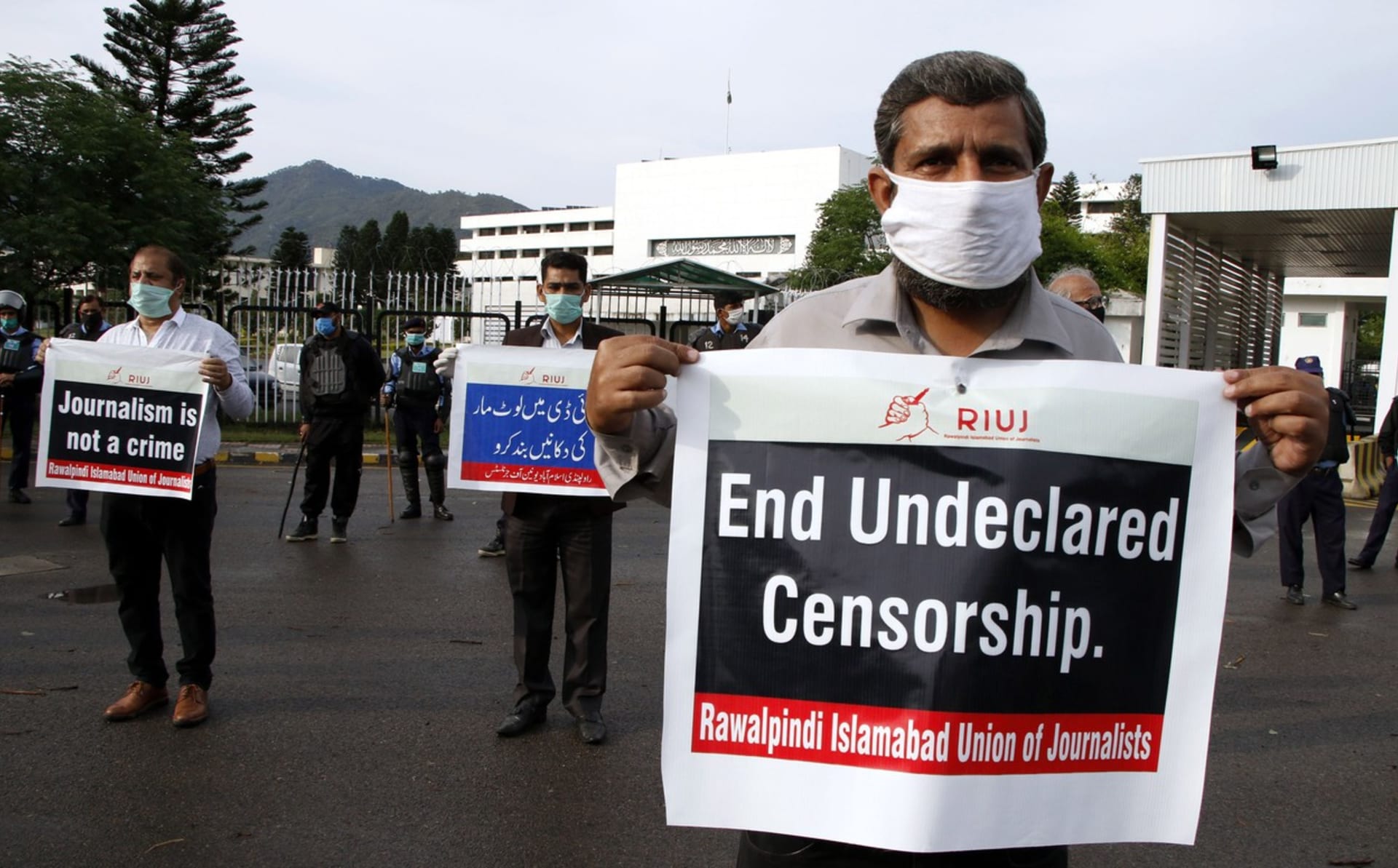 Proti nezávislým novinářům brojí mimo jiné režim v Pákistánu.