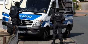 Německá policie našla na hranici s Českem 31 běženců v chladícím voze