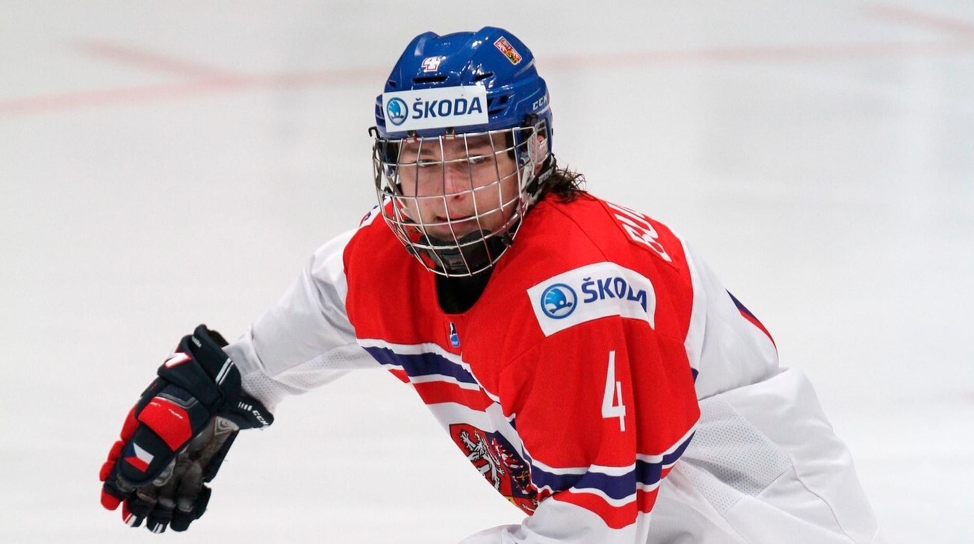 Hokejový obránce Ondřej Buchtela podlehl ve 20 letech rakovině, zahrál si také za juniorskou hokejovou reprezentaci.