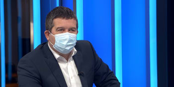 Hamáček v Partii: Ministerstvo má zásobu 67 milionů roušek a 10 milionů respirátorů