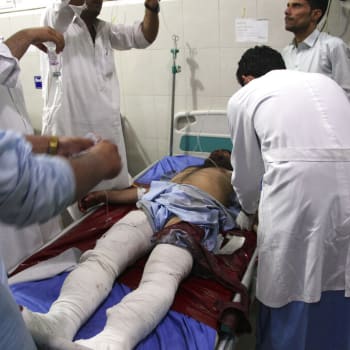 Muž zraněný během útoku na afghánskou věznici