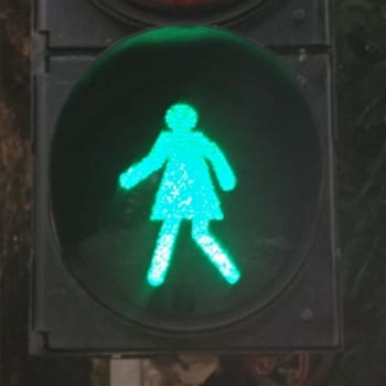 Ženský piktogram na semaforu v Bombaji