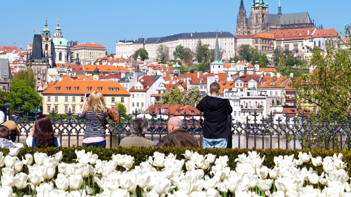 Do Prahy loni přijelo sedm milionů turistů, letos jen zlomek z nich.