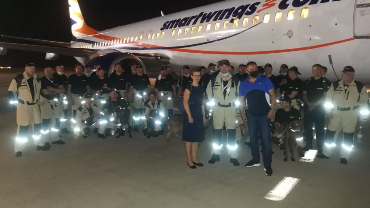 USAR tým po přistání v Libanonu