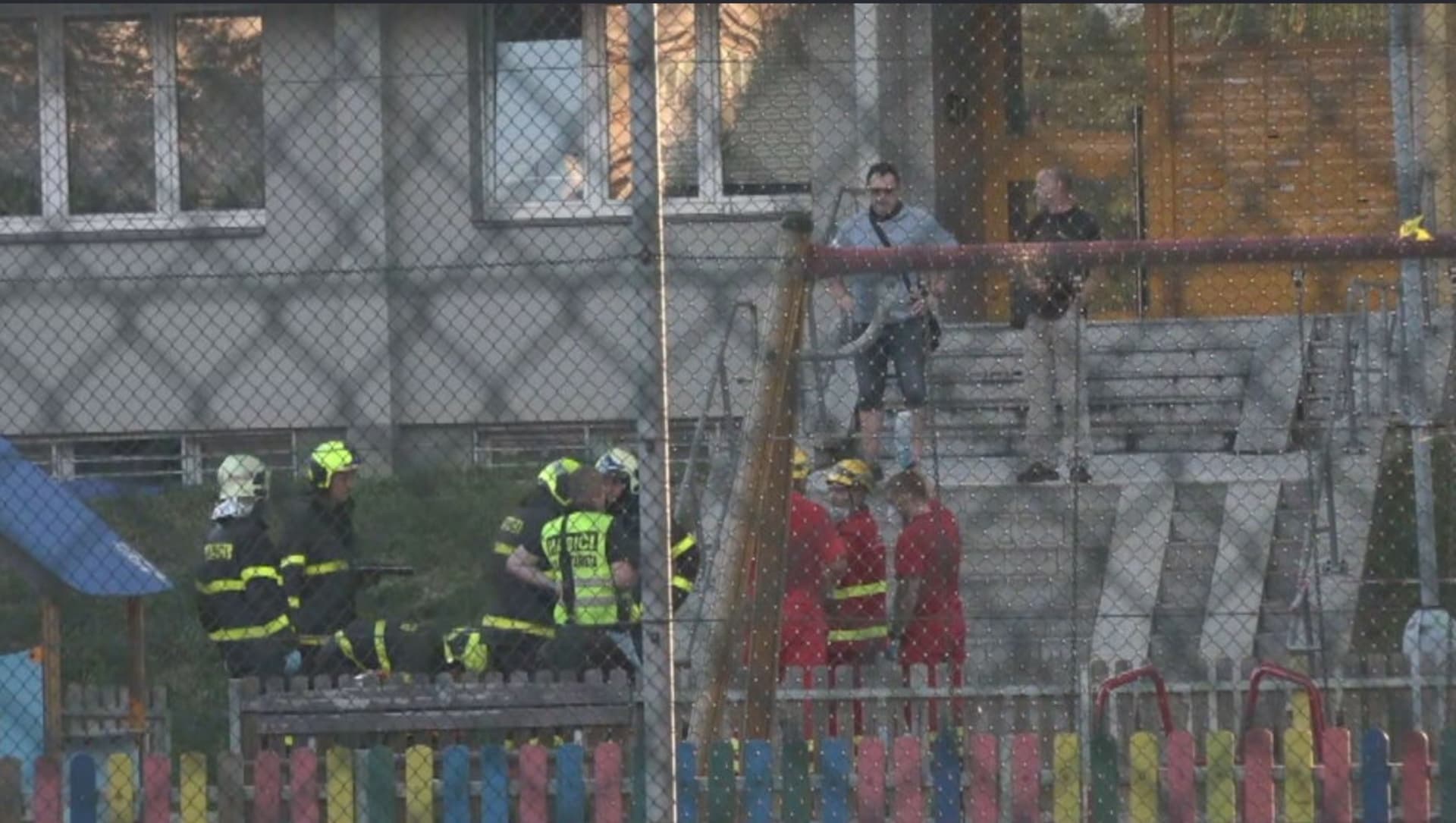 Zásah hasičů na sídlišti v Bohumíně