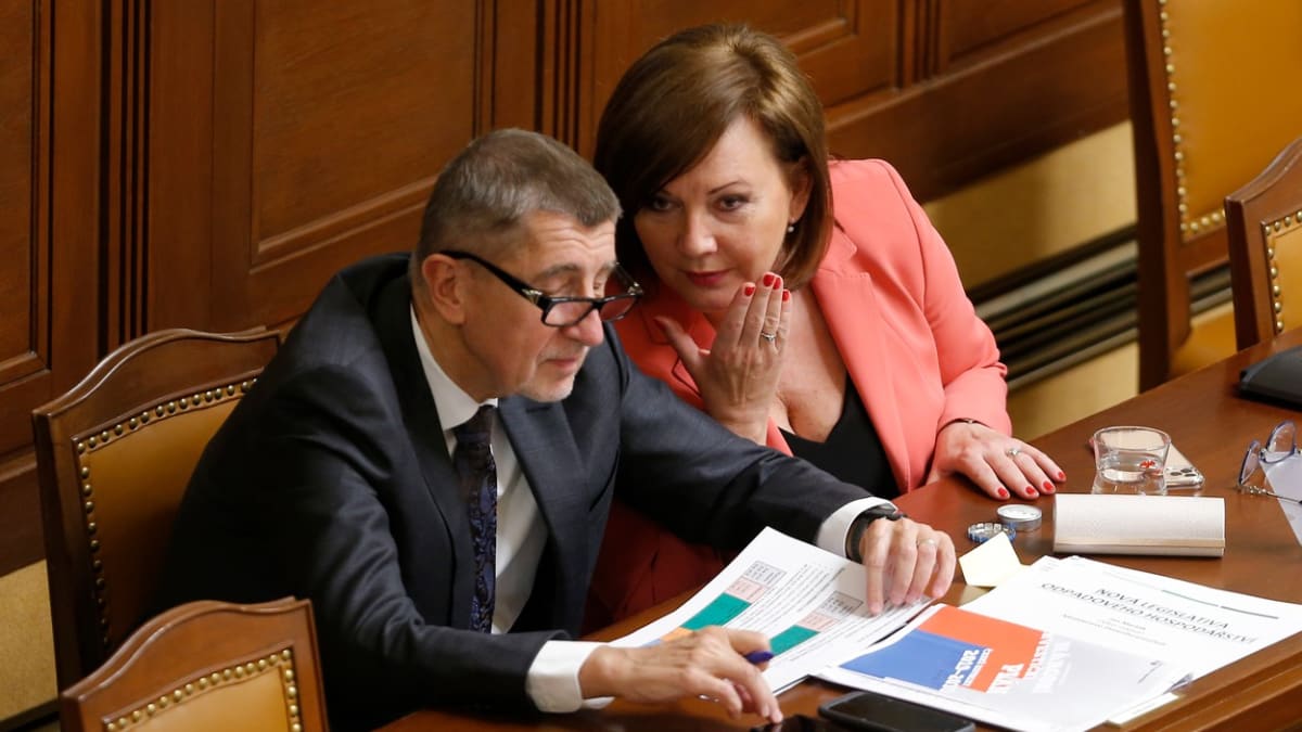 Premiér Andrej Babiš bude v úterý jednat o rozpočtových prioritách s ministryní financí Alenou Schillerovou. 