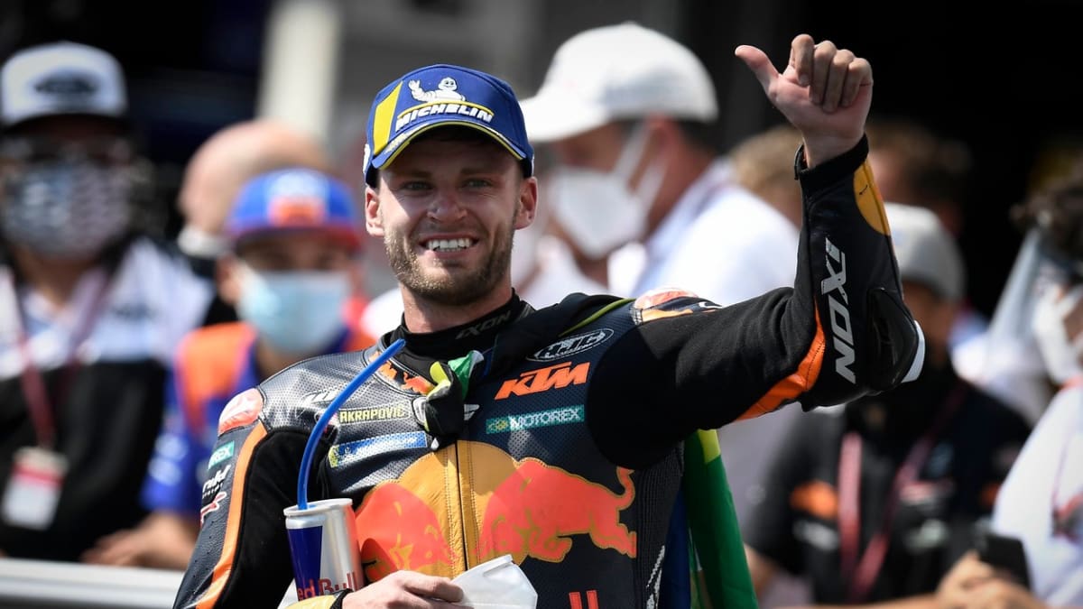 Brad Binder z rakouské stáje KTM si při brněnské Grand Prix České republiky vyjel své první vítězství v MotoGP.
