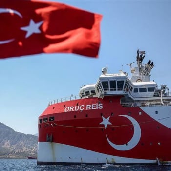 Turecká těžební loď Oruç Reis.