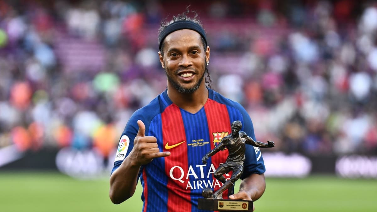 Někteří ho vnímají jako fotbalistu, který na trávníku bavil jako nikdo jiný. Ronaldinho se ale mohl na vrcholu udržet mnohem déle.