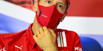 Za odchodem Vettela z Ferrari mohou být zájmy značky Aston Martin v Německu
