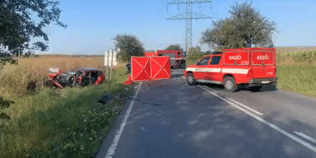 Nehoda mezi obcemi Smečno a Kačice si vyžádala dva životy