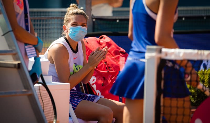 Rumunská tenistka Halepová má kvůli dopingu předběžně zastavenou činnost.razí kvůli obavám z koronaviru ani Simona Halepová