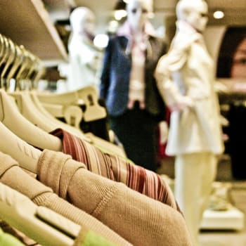 Čím dál více zákazníků poptává udržitelnou módu.
