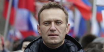 Navalnyj byl otráven, ukázaly laboratorní testy. Merkelová žádá Moskvu o vyšetřování 