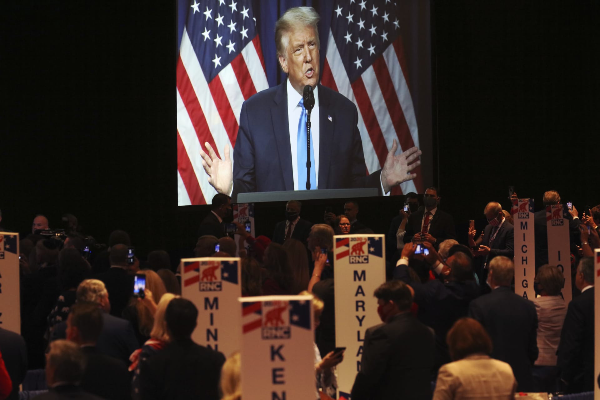 Donald Trump hovoří na nominačním sjezdu Republikánské strany
