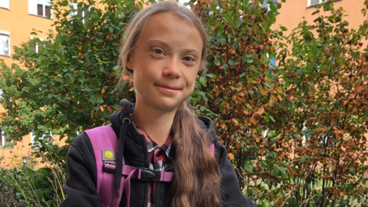 Aktivistka Greta Thunbergová se vrací do školy.