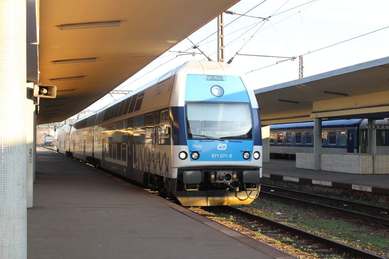 Vlak na Smíchovském nádraží