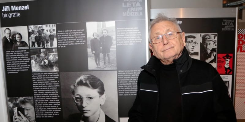 Jiří Menzel zahajuje v roce 2016 výstavu, která byla věnována filmu, od jehož premiéry uplynulo 50 let – Ostře sledované vlaky