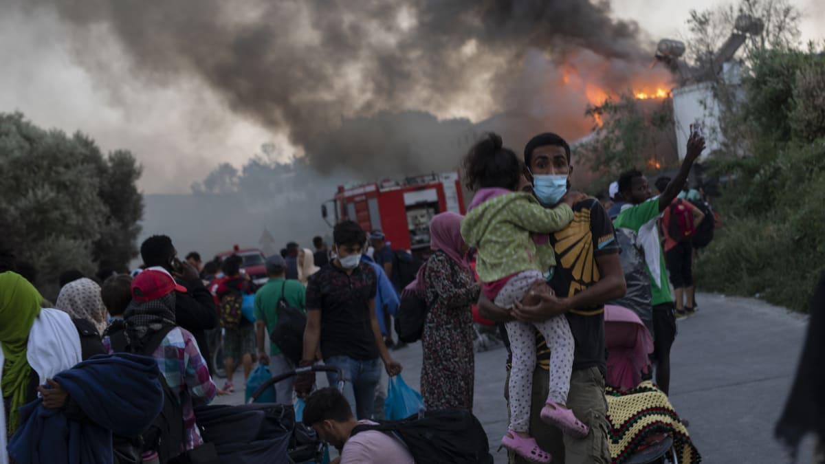Požár v uprchlickém táboře na Lesbu