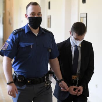 Pražský městský soud původně odsoudil Ondřeje Kose za ubodání bezdomovce k 15 letům vězení.