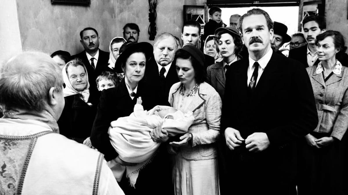 Film Krajina ve stínu vychází z poválečných událostí v obci Tušť.