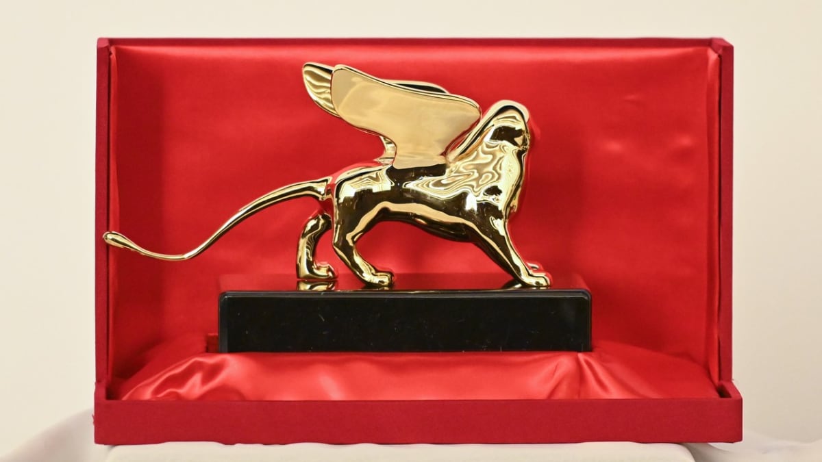 Zlatý lev, cena pro nejlepší film na festivalu v Benátkách film Mezinárodního 