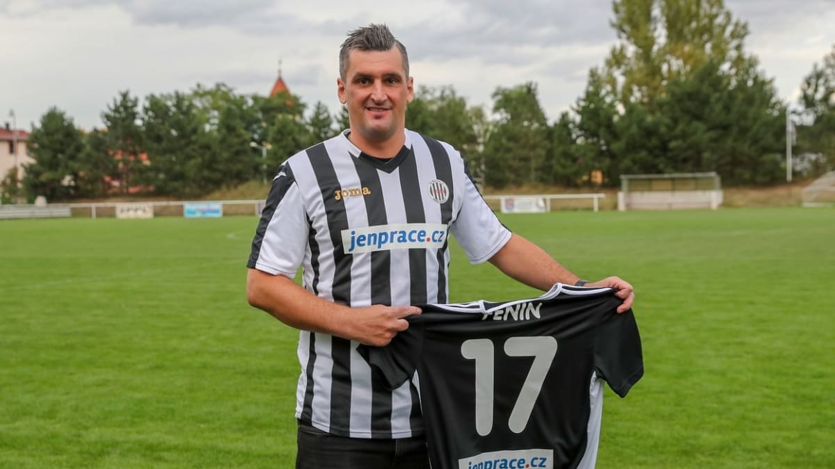 Martin Fenin se k fotbalové kariéře vrátil v pražských Řeporyjích.