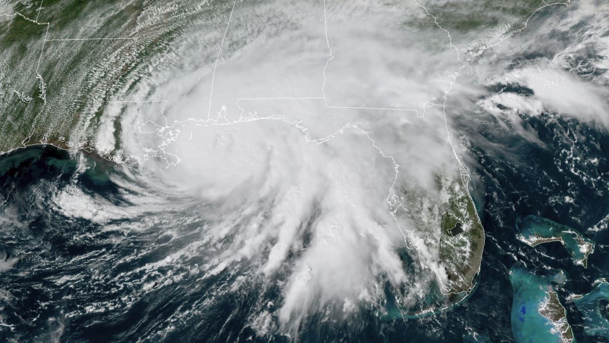 Bouře Sally zesílila na hurikán druhé kategorie. Blíží se k jihu Spojených států. 