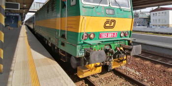 Vážná vlaková nehoda v Praze: Pod Vyšehradem rychlík usmrtil člověka