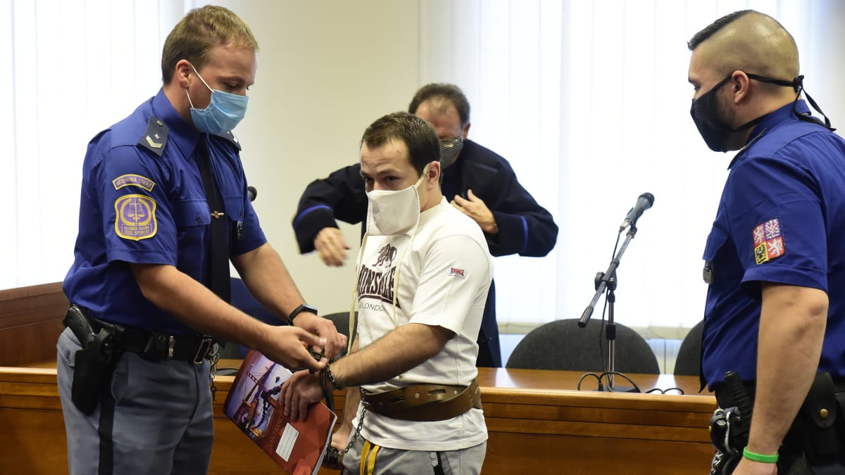 Vrchní soud v Olomouci potvrdil Štaubertovi 30 let vězení za dvojnásobnou vraždu v Břeclavi