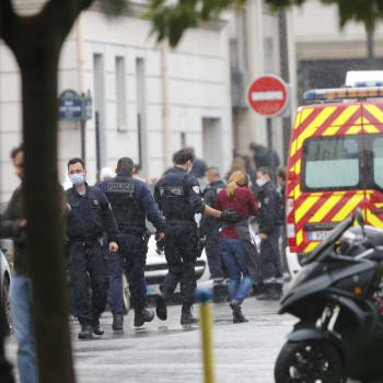 Vyšetřování útoku v Paříži převzala protiteroristická jednotka