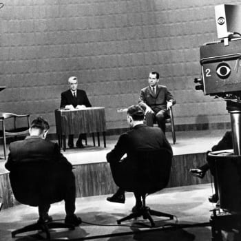 26. září roku 1960 přišla na televizních obrazovkách revoluce. Vůbec poprvé se vysílala debata dvou prezidentských kandidátů.
