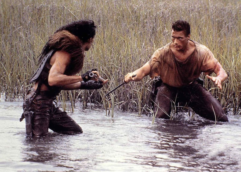 Jean-Claude van Damme si v roce 1989 zahrál ve filmu Kyborg, kde hlavní hrdinku (napůl člověk, napůl robot) osvobodil ze spárů kanibalského gangu.