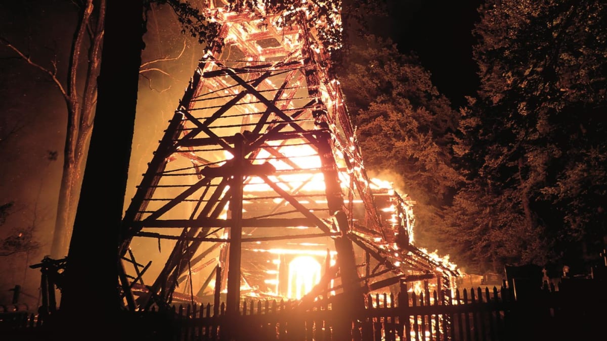 Požár kostela v Gutech na Třinecku.