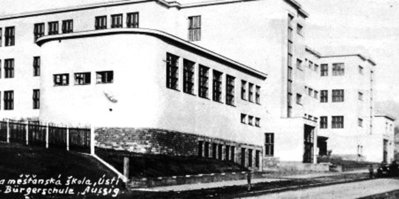 Gočárova škola v Ústí nad Labem