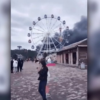 Požár v čínském zábavním parku