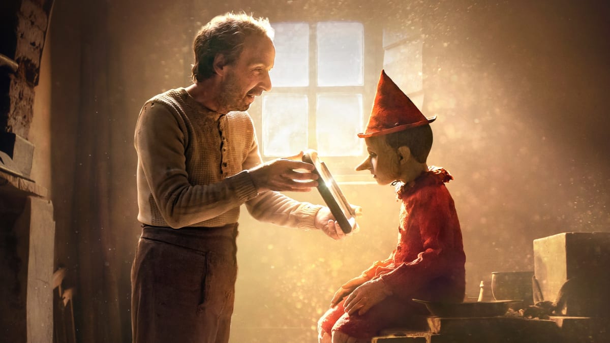 Roberto Benigni v hlavní roli snímku Pinocchio.