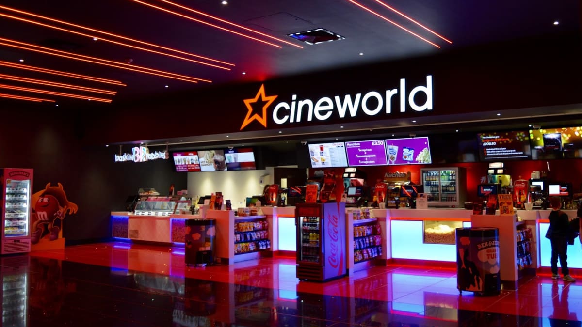 Společnost Cineworld kvůli koronaviru dočasně uzavře kina.