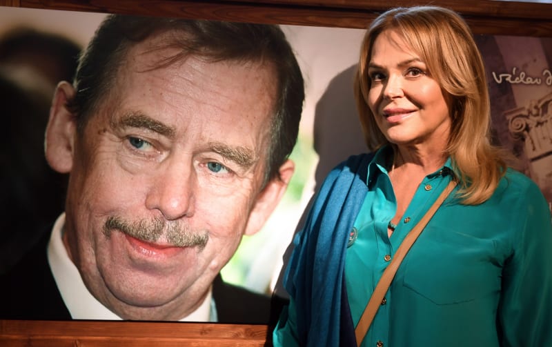S herečkou Dagmar se Havel oženil v roce 1997. Rok po smrti své první manželky Olgy. 