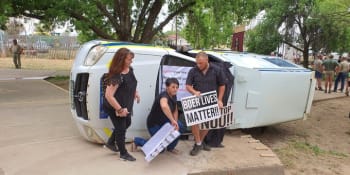 Boer Lives Matter: Vzpoura jihoafrických farmářů po další vraždě v jejich řadách