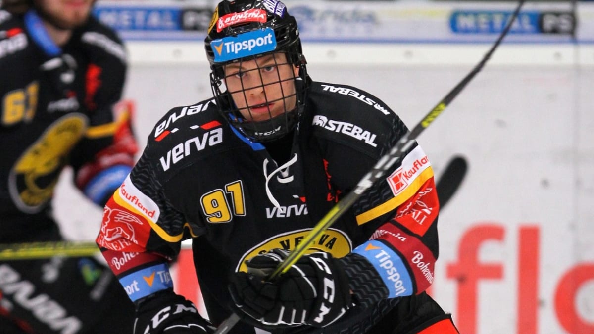 Jana Myšáka si v letošním draftu NHL vybral ze 48. pozice tým Montreal Canadiens. 