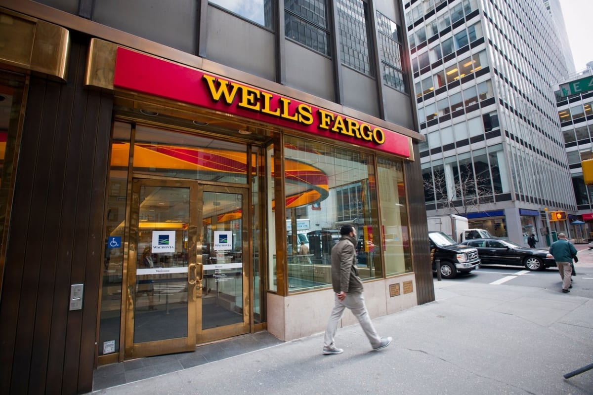 Americká banka Wells Fargo ruší své pobočky ve velkém.