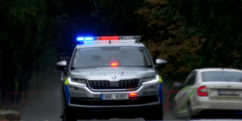 Noční střelba v Praze: Dvojice chtěla policistům utéct, pomohl kolemjdoucí