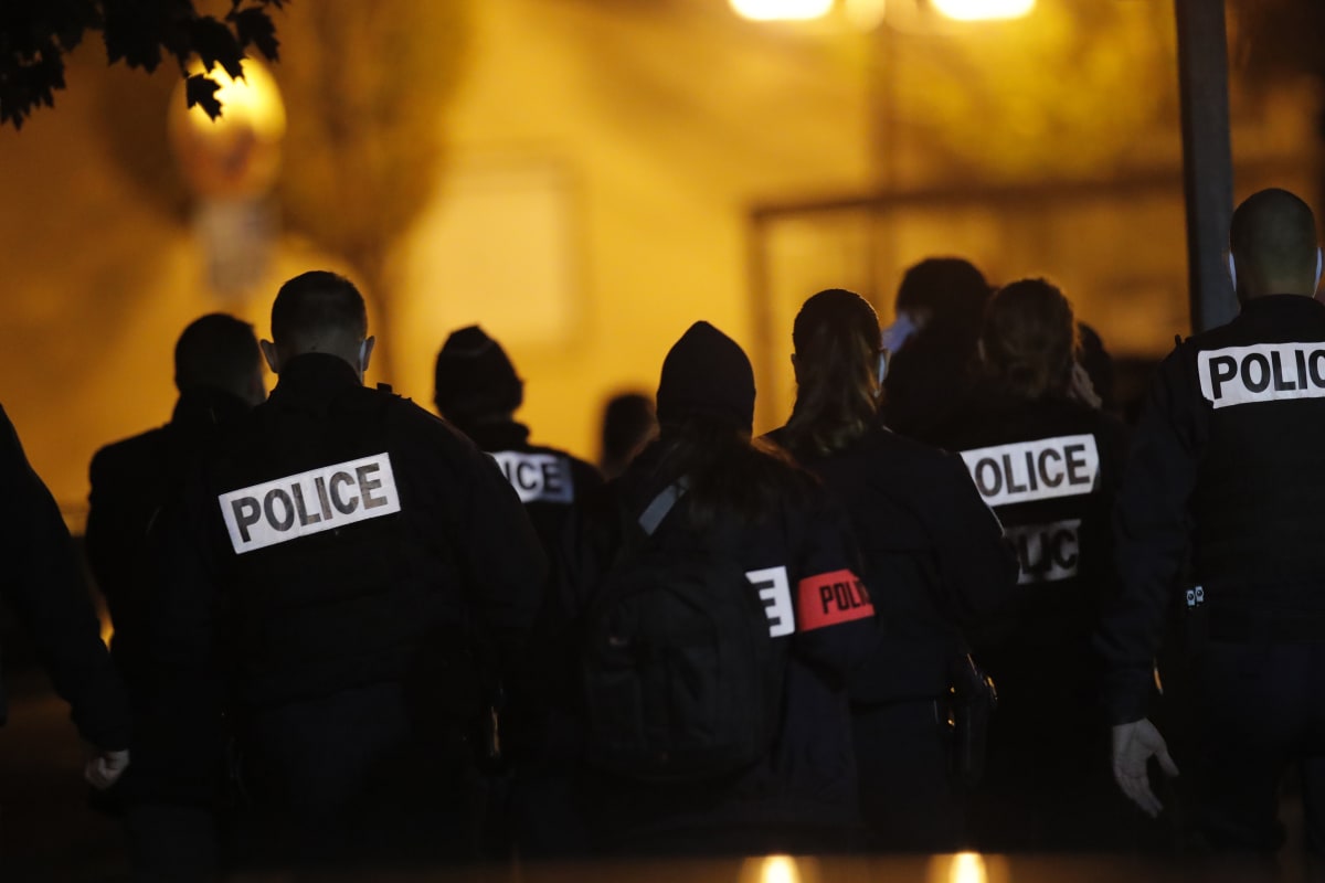 Vyšetřování pátečního útoku v Paříži.