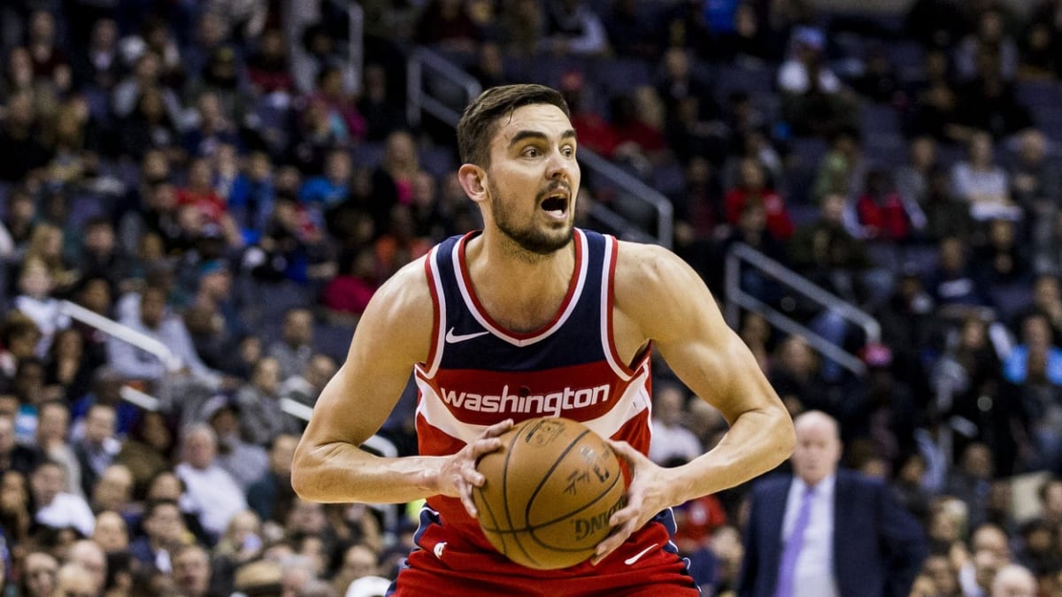 Basketbalista Tomáš Satoranský se vrací do Washingtonu Wizards.
