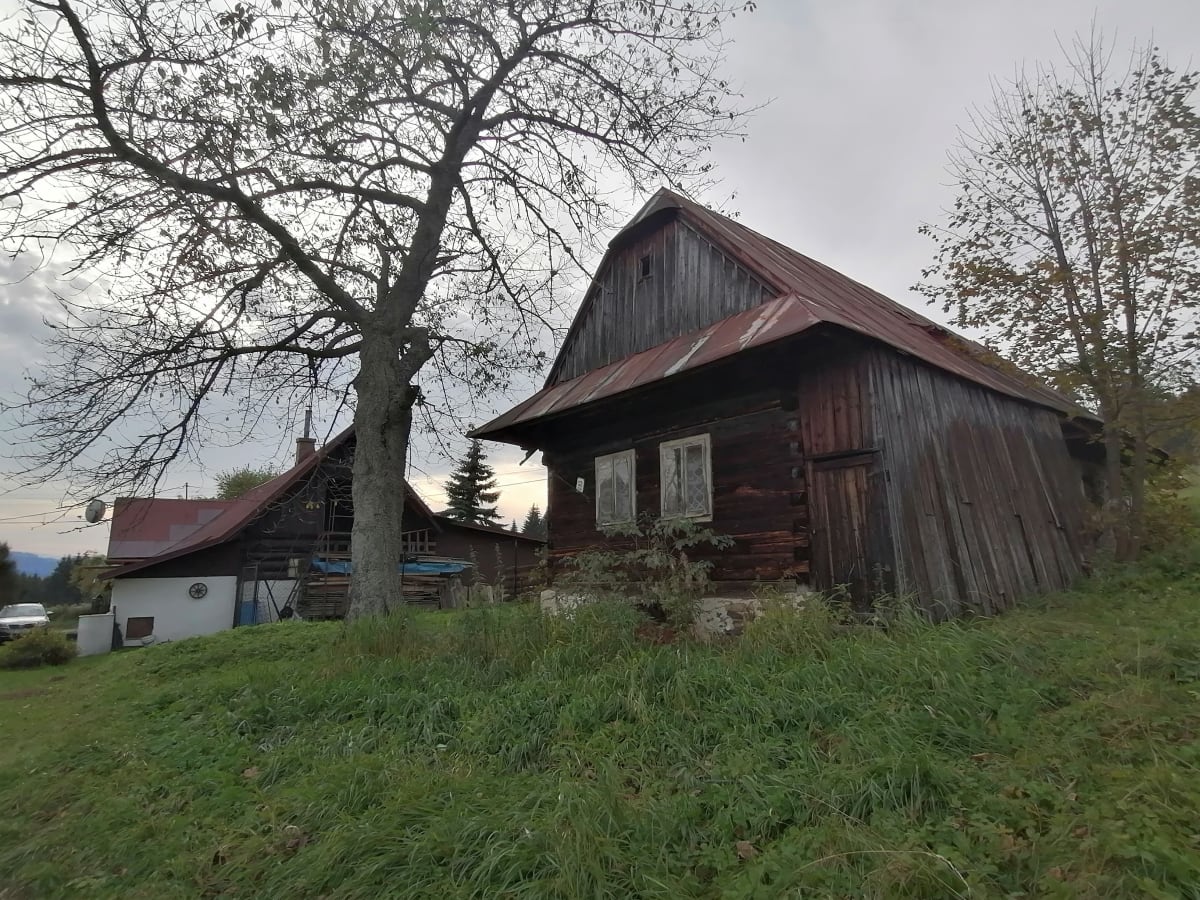 Vjadačka, česko-slovenská hraniční vesnice v Beskydech