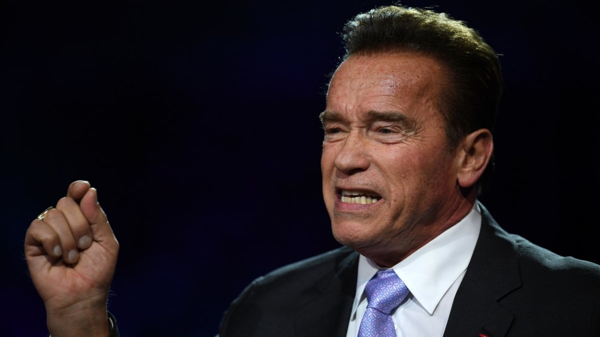 Arnold Schwarzenegger podstoupil utajenou operaci srdce, během níž mu lékaři v Clevelandu vyměnili aortální chlopeň.