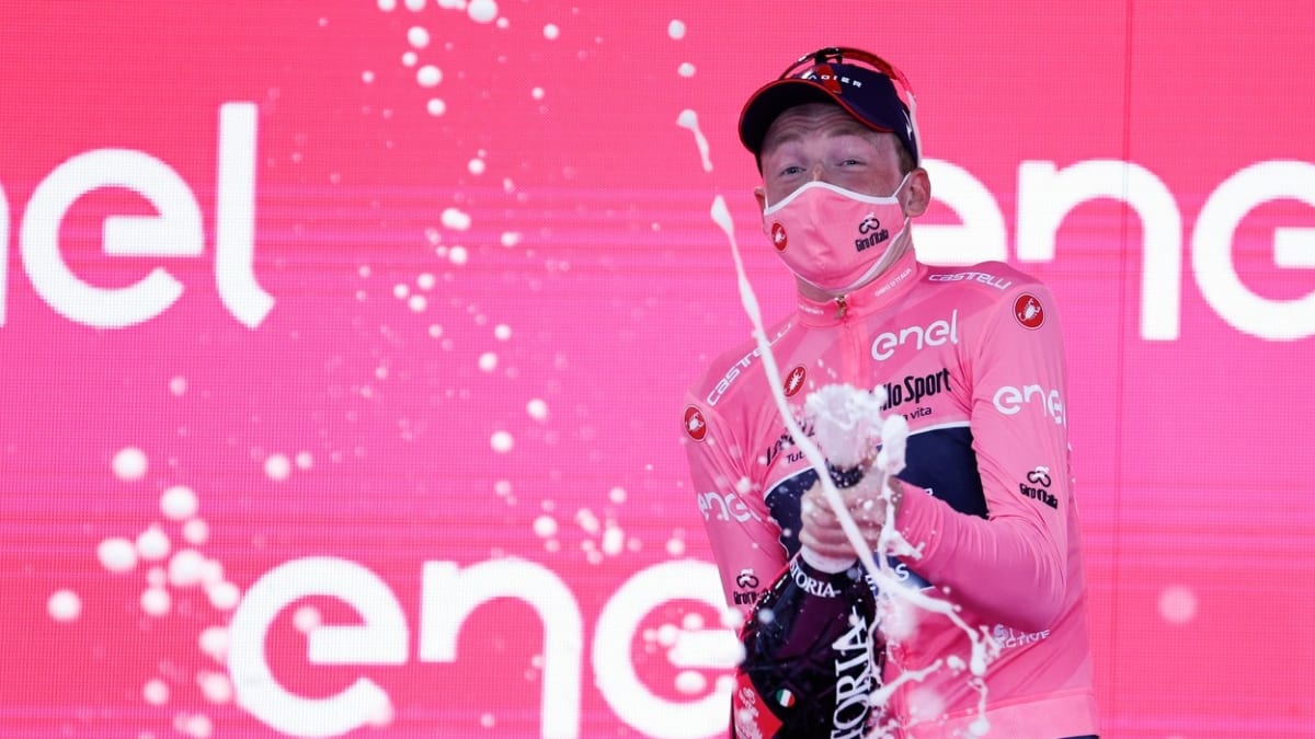 Tao Geoghegan Hart se stal králem letošního cyklistického závodu Giro d´Italia
